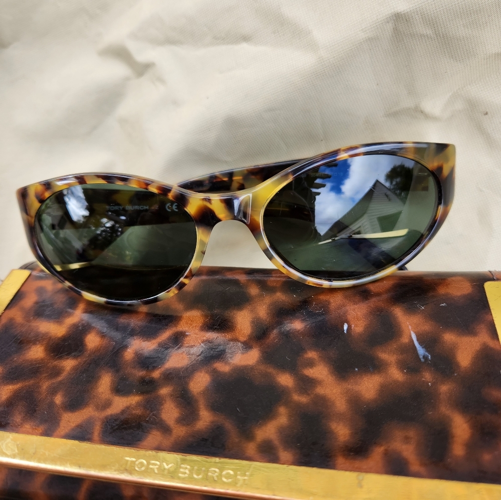 Tory Burch  Sunglasses